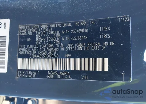 2024 Toyota Grand Highlander Platinum z USA, uszkodzony, nr VIN 5TDAAAB55RS02874